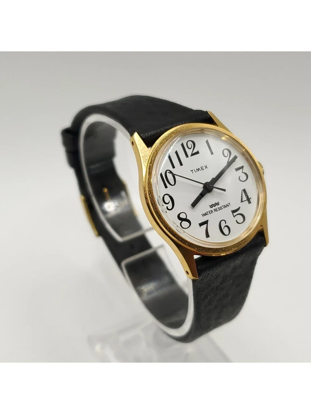 Vintage Timex Water-resistant Womens Watch 30mm Gold Tone Running